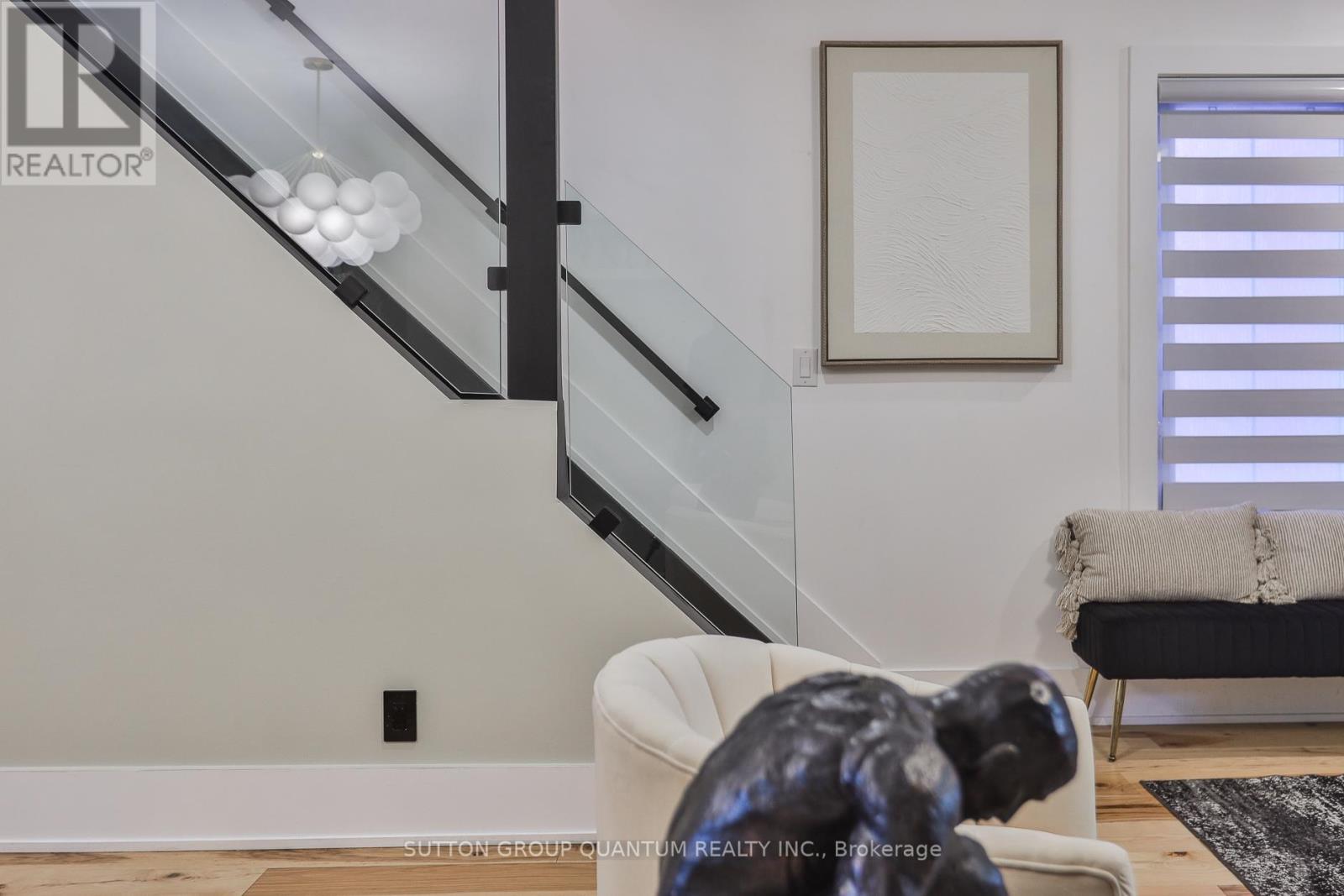 268 Ashdale Avenue, Toronto, Ontario  M4L 2Y9 - Photo 13 - E13212614