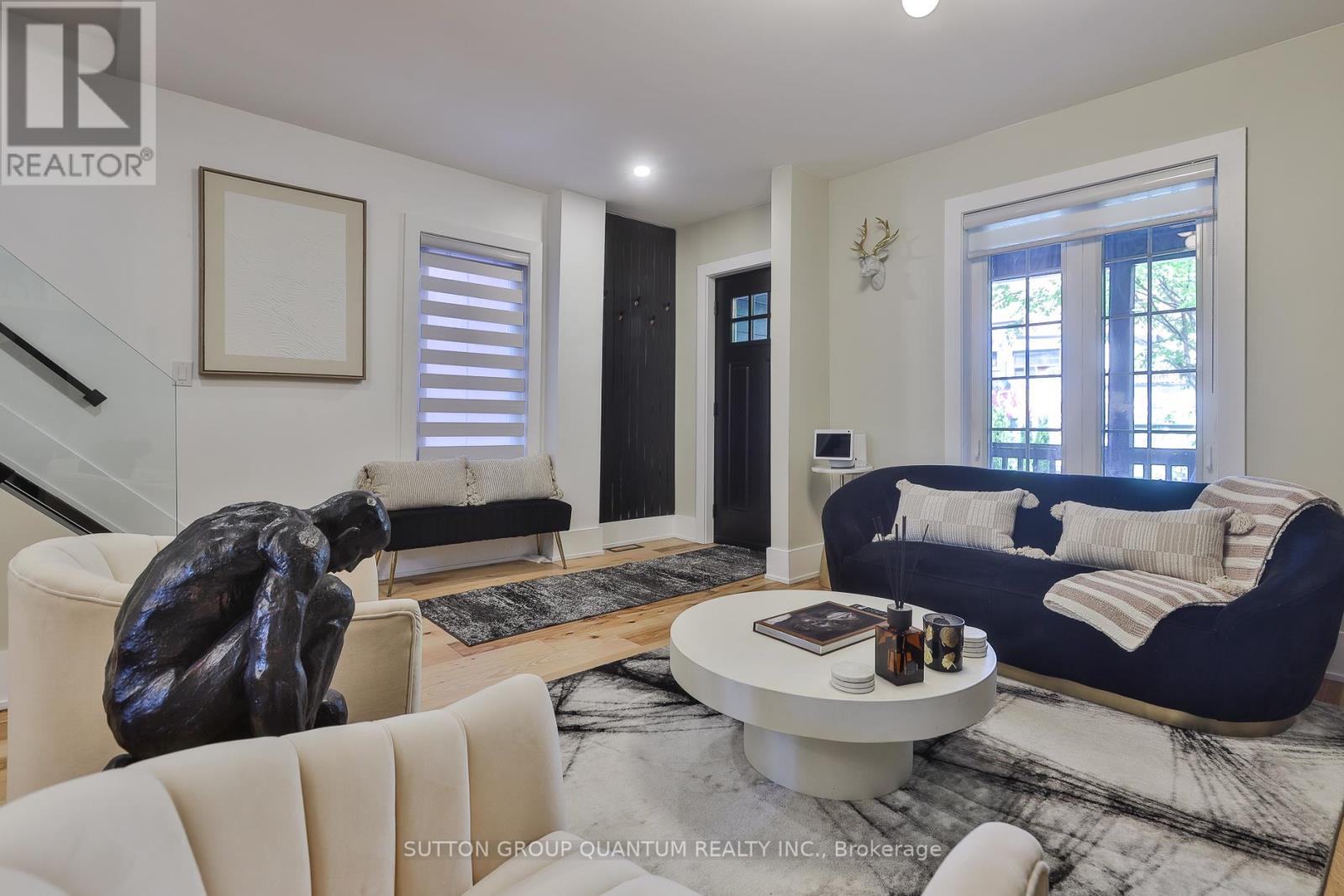 268 Ashdale Avenue, Toronto, Ontario  M4L 2Y9 - Photo 4 - E13212614