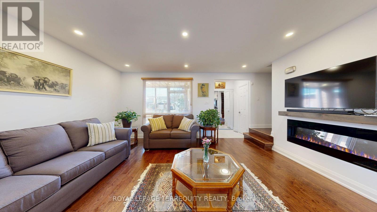 68 Phalen Crescent, Toronto, Ontario  M1V 1Y6 - Photo 5 - E13212700