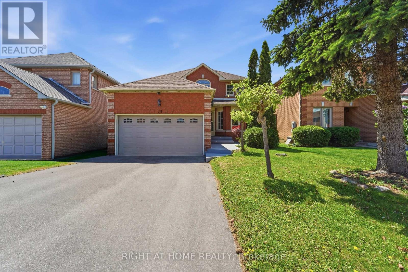 17 Bilbermar Crescent, Richmond Hill, Ontario  L4S 1B8 - Photo 1 - N13212606