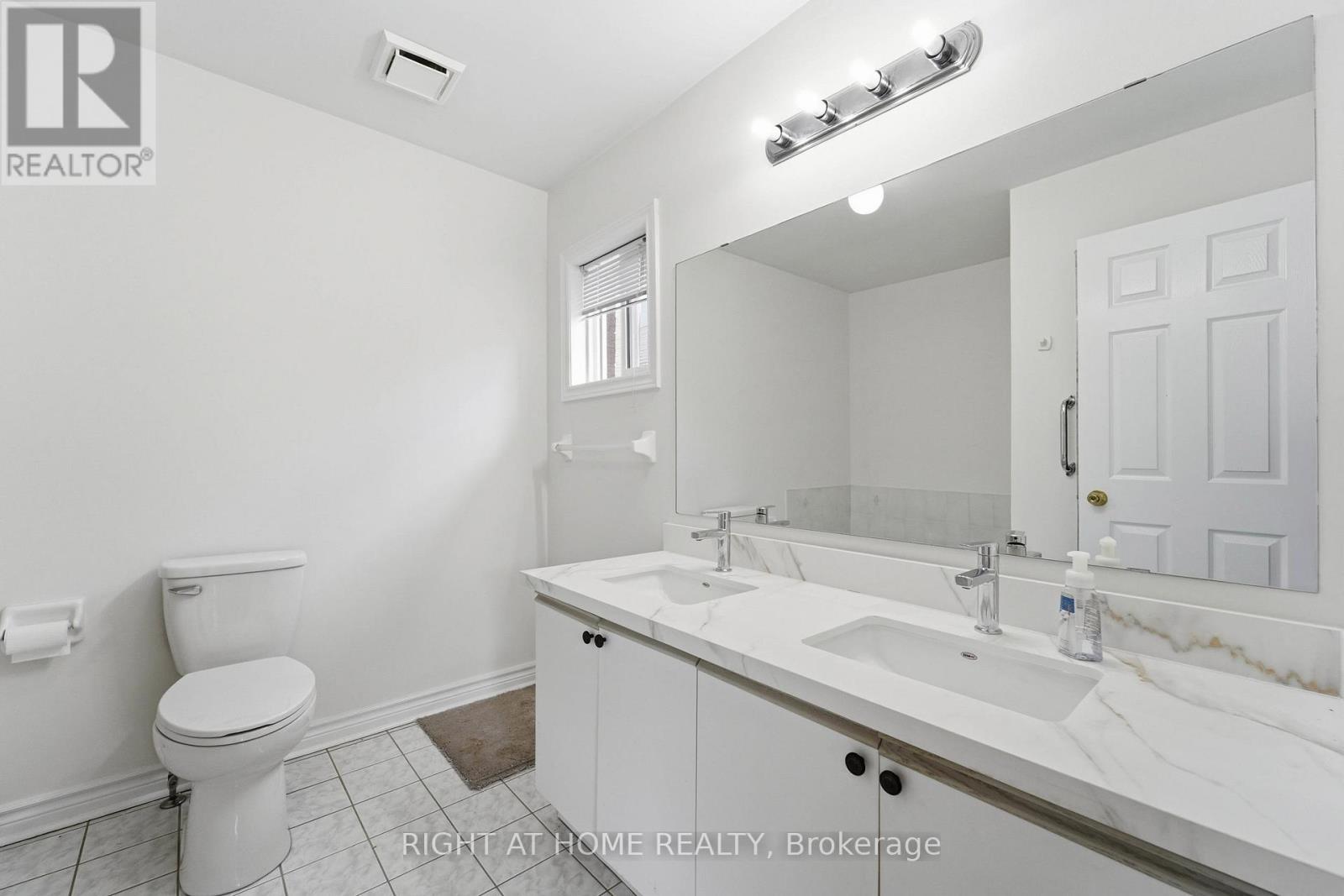 17 Bilbermar Crescent, Richmond Hill, Ontario  L4S 1B8 - Photo 14 - N13212606