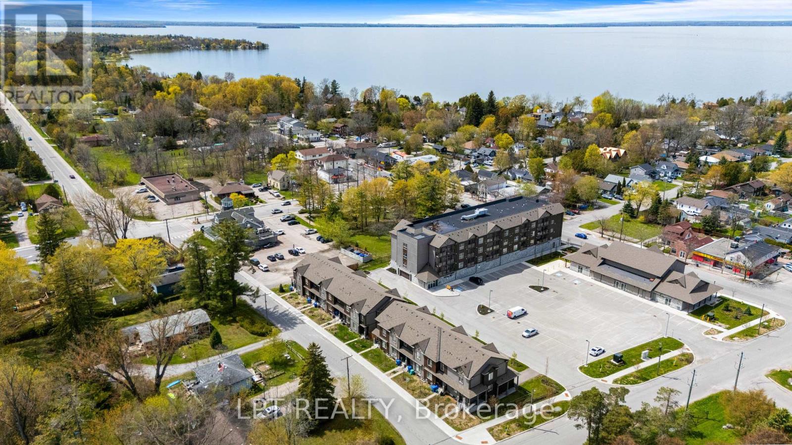Th05 - 110 Grew Boulevard, Georgina, Ontario  L0E 1L0 - Photo 3 - N13212702