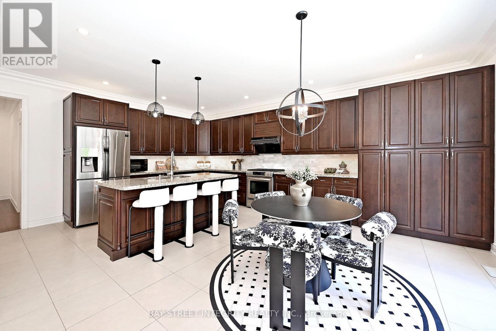 71 Allison Ann Way, Vaughan, Ontario  L6A 0J4 - Photo 10 - N13212714