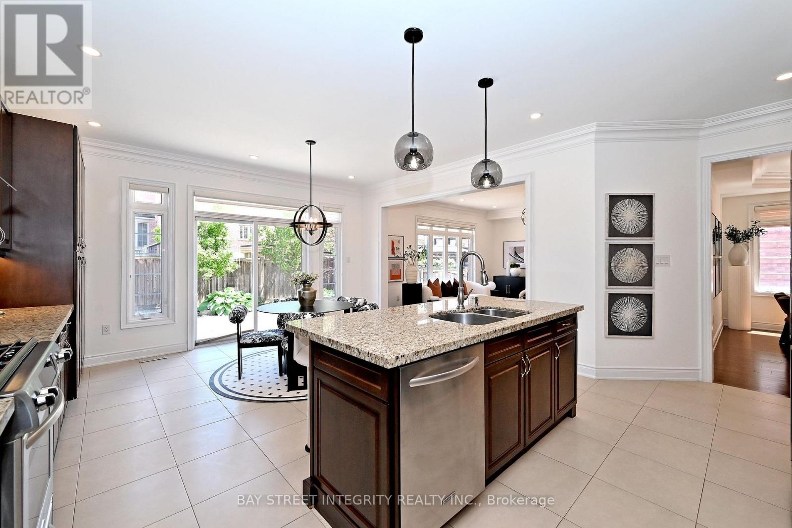 71 Allison Ann Way, Vaughan, Ontario  L6A 0J4 - Photo 13 - N13212714