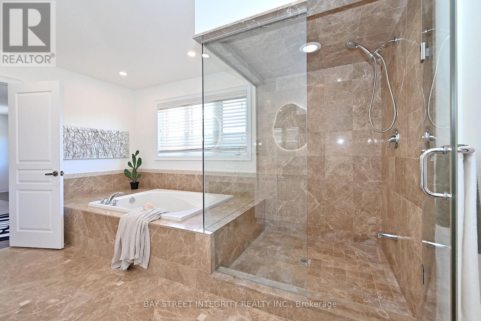 71 Allison Ann Way, Vaughan, Ontario  L6A 0J4 - Photo 33 - N13212714