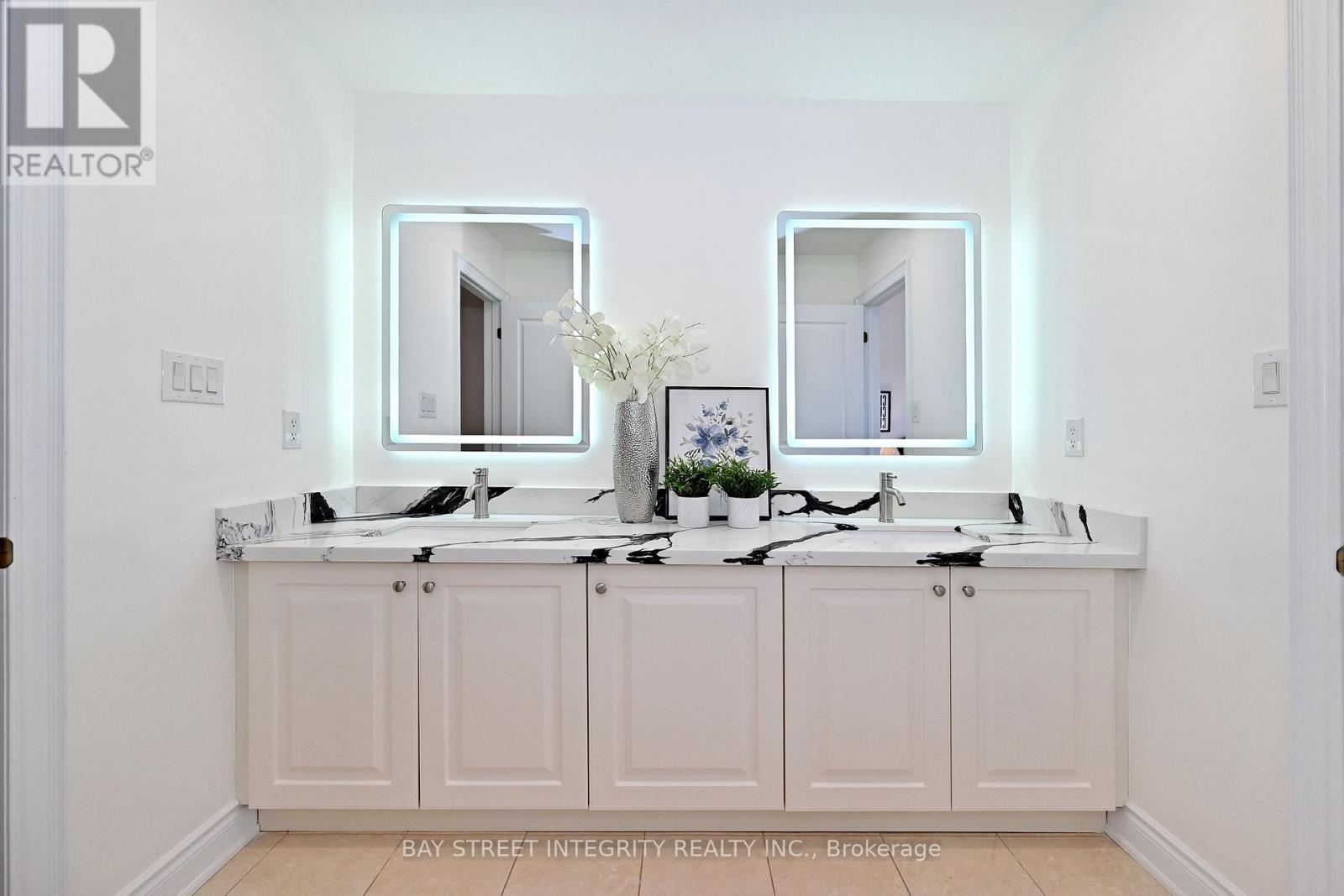 71 Allison Ann Way, Vaughan, Ontario  L6A 0J4 - Photo 37 - N13212714