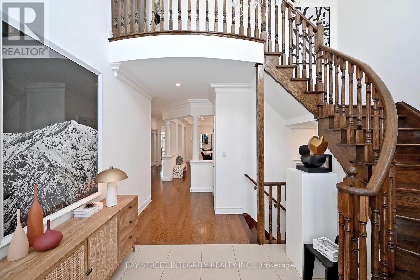 71 Allison Ann Way, Vaughan, Ontario  L6A 0J4 - Photo 4 - N13212714
