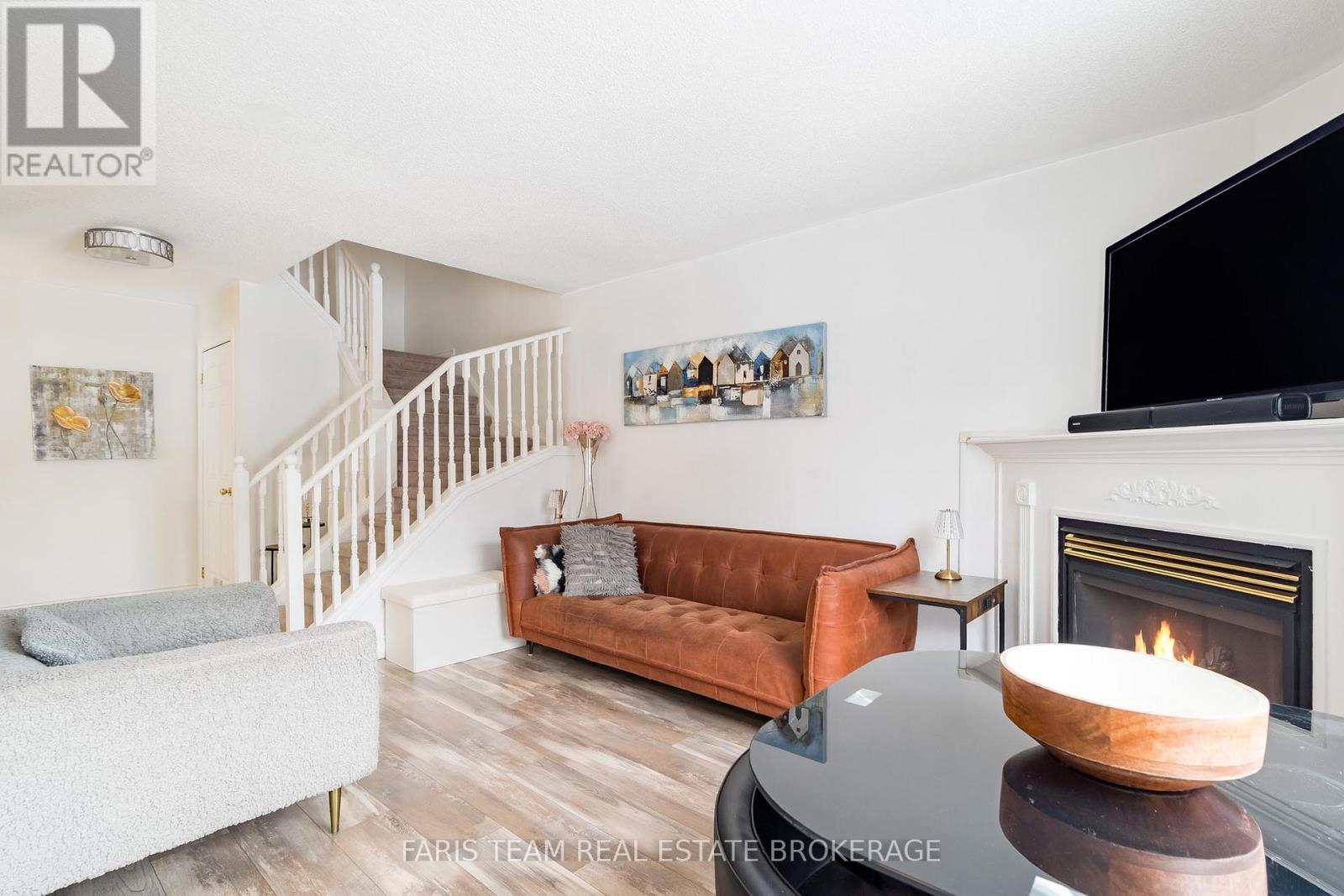 233 Stanley Street, Barrie, Ontario  L4M 6X9 - Photo 11 - S13212612