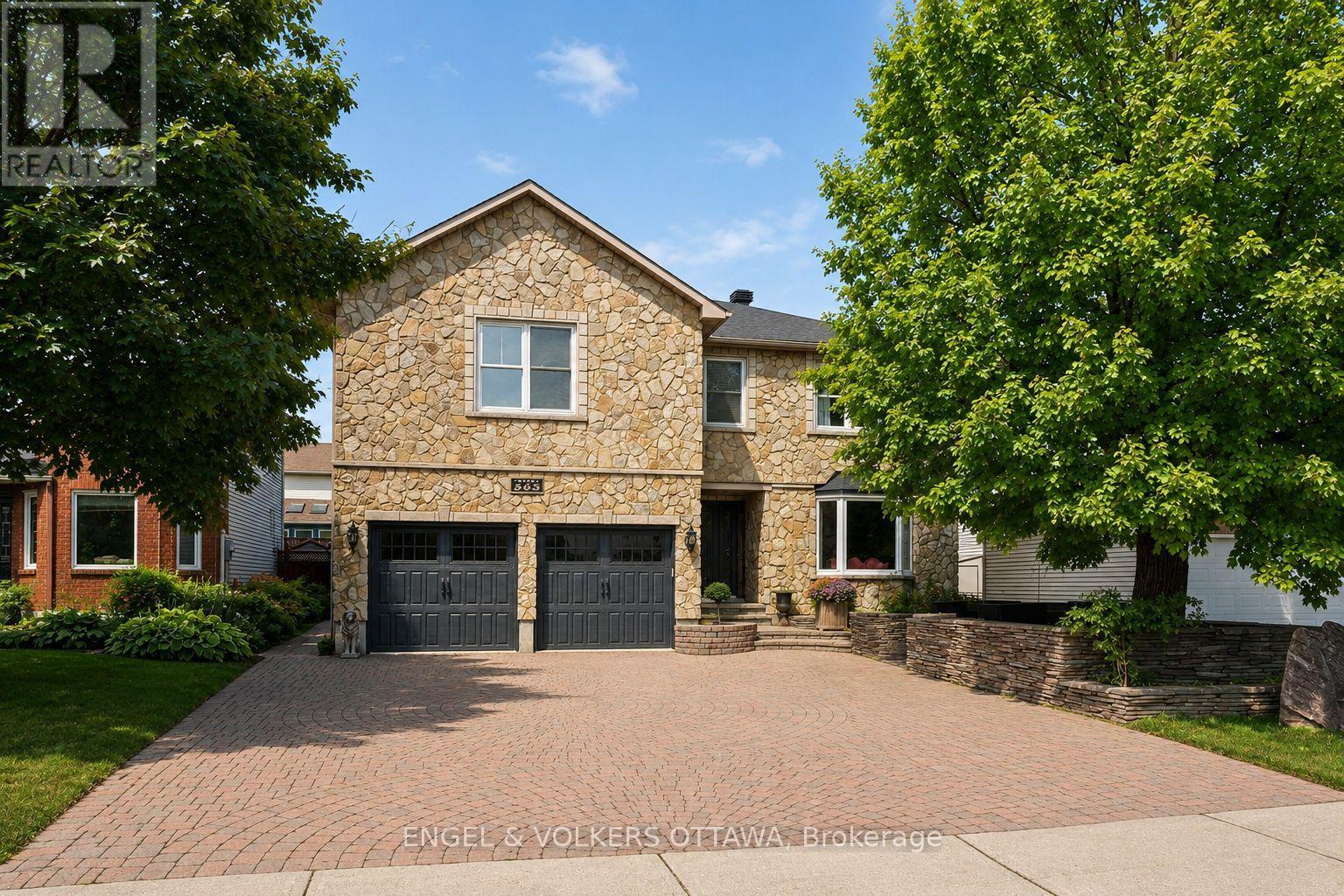 563 MERKLEY DRIVE, Ottawa, Ontario