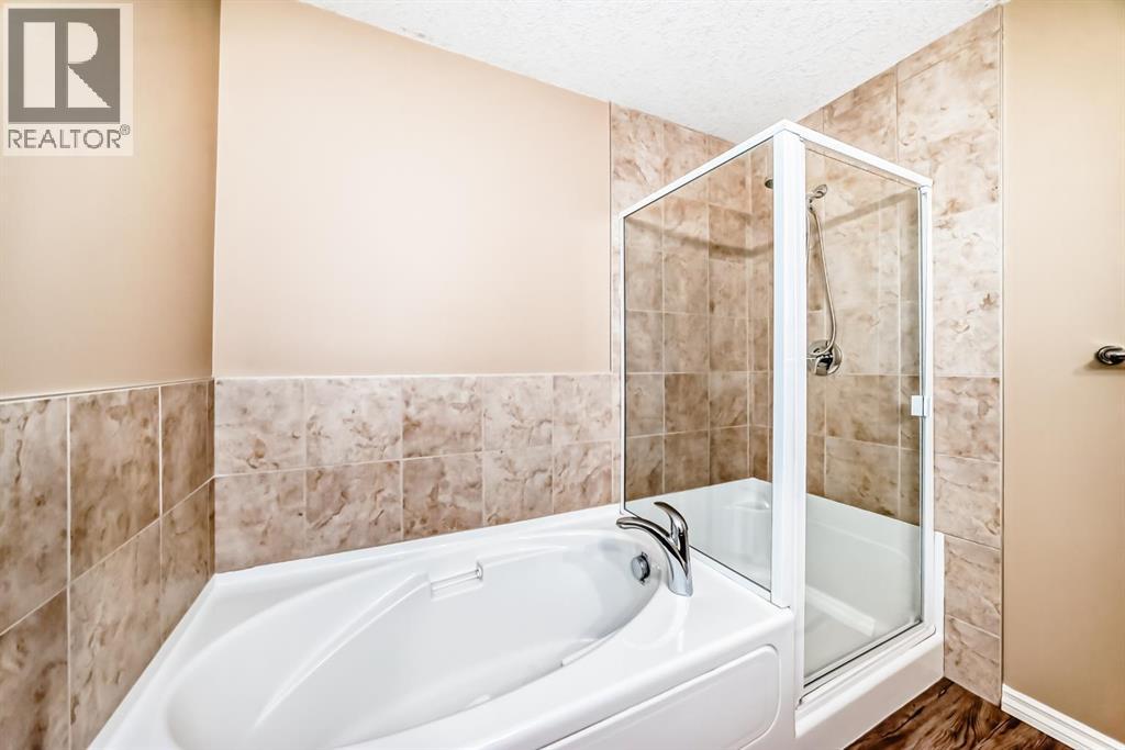47 Royal Crest Court Nw, Calgary, Alberta  T3G 5W3 - Photo 26 - A2295080