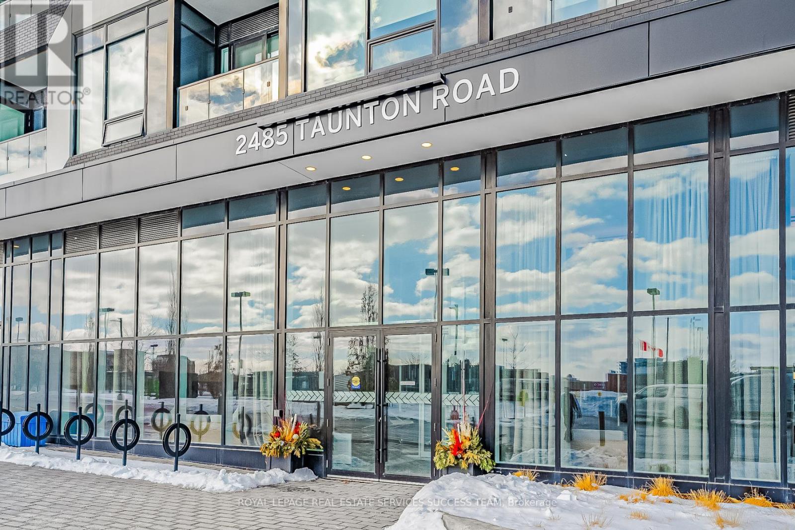 447 - 2485 Taunton Road, Oakville, Ontario  L6H 3R8 - Photo 2 - W13212638