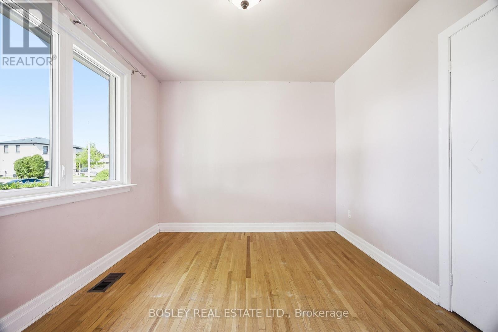 532 Sandmere Place, Oakville, Ontario  L6L 4G4 - Photo 13 - W13212642