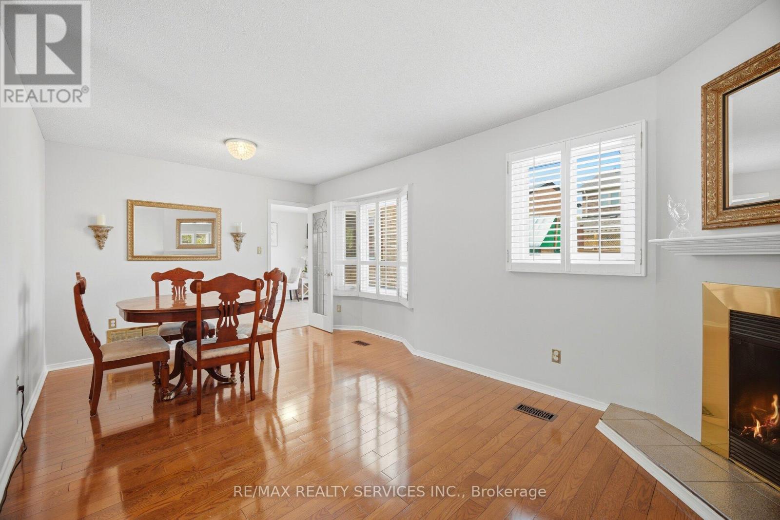 122 Flowertown Avenue, Brampton, Ontario  L6X 3Y6 - Photo 10 - W13212648