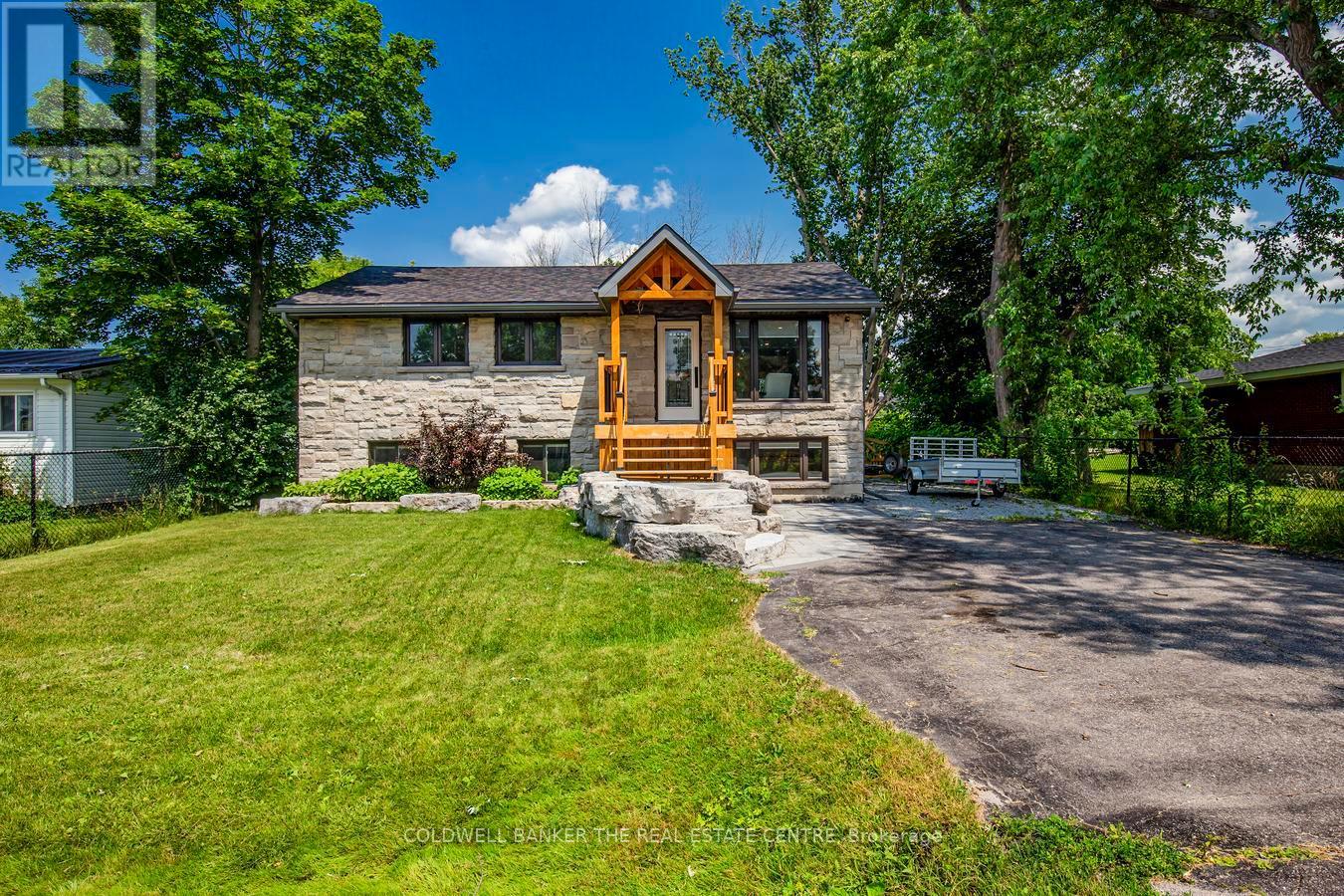 15 Blue Jay Boulevard, Georgina, Ontario  L0E 1N0 - Photo 2 - N13114718