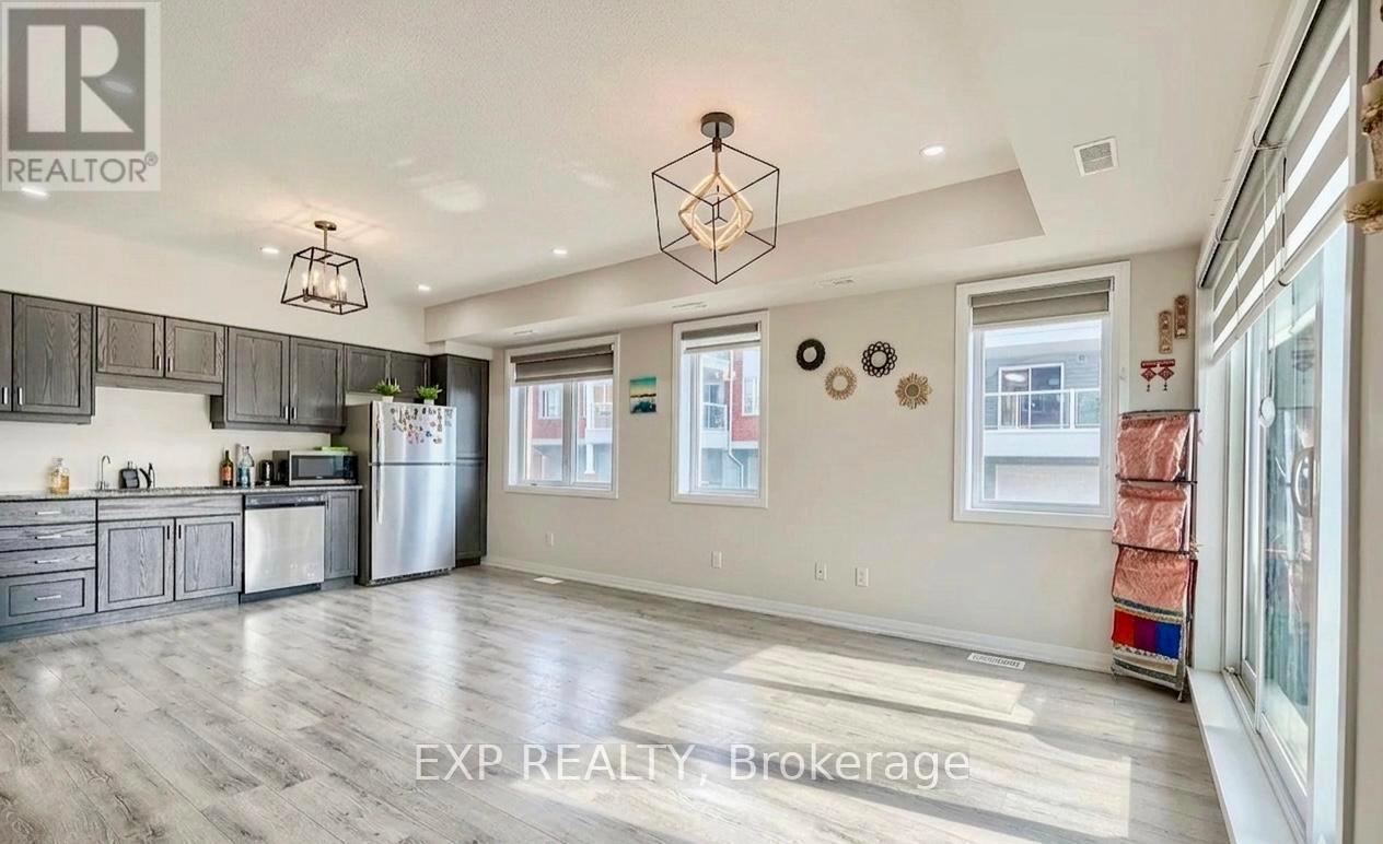 88 Seabrook Drive, Kitchener, Ontario  N2R 0R7 - Photo 2 - X13212558