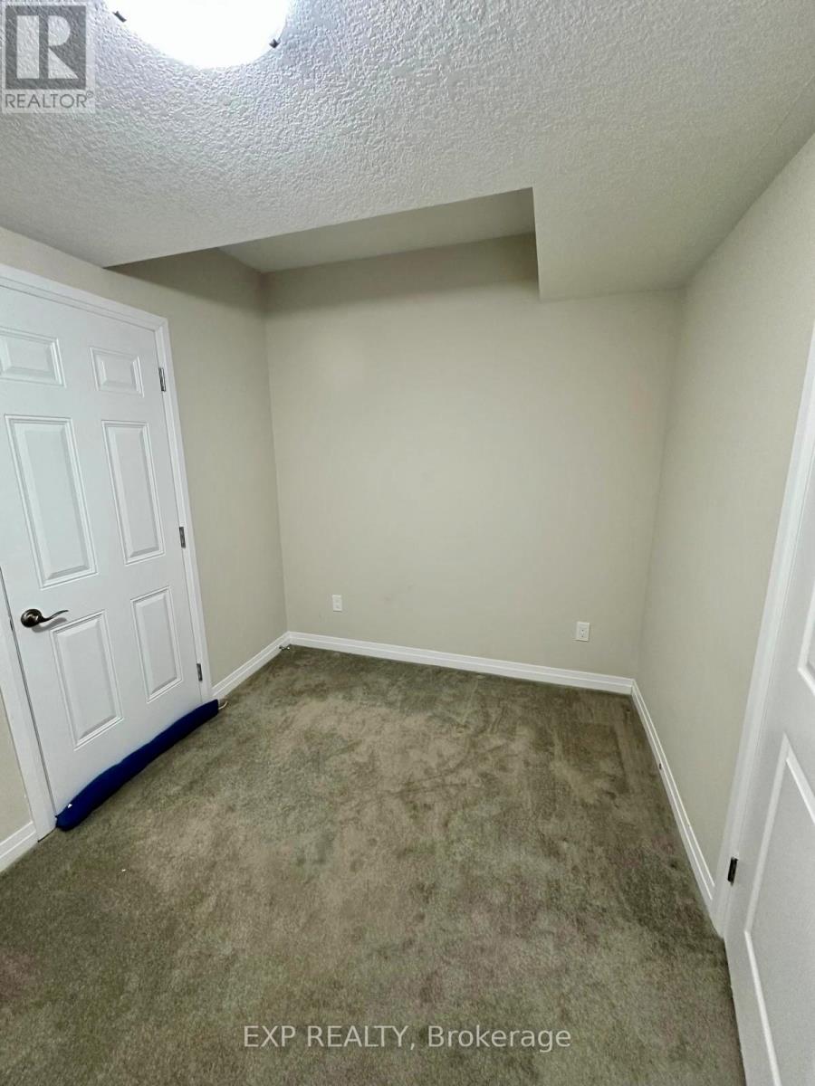 88 Seabrook Drive, Kitchener, Ontario  N2R 0R7 - Photo 8 - X13212558