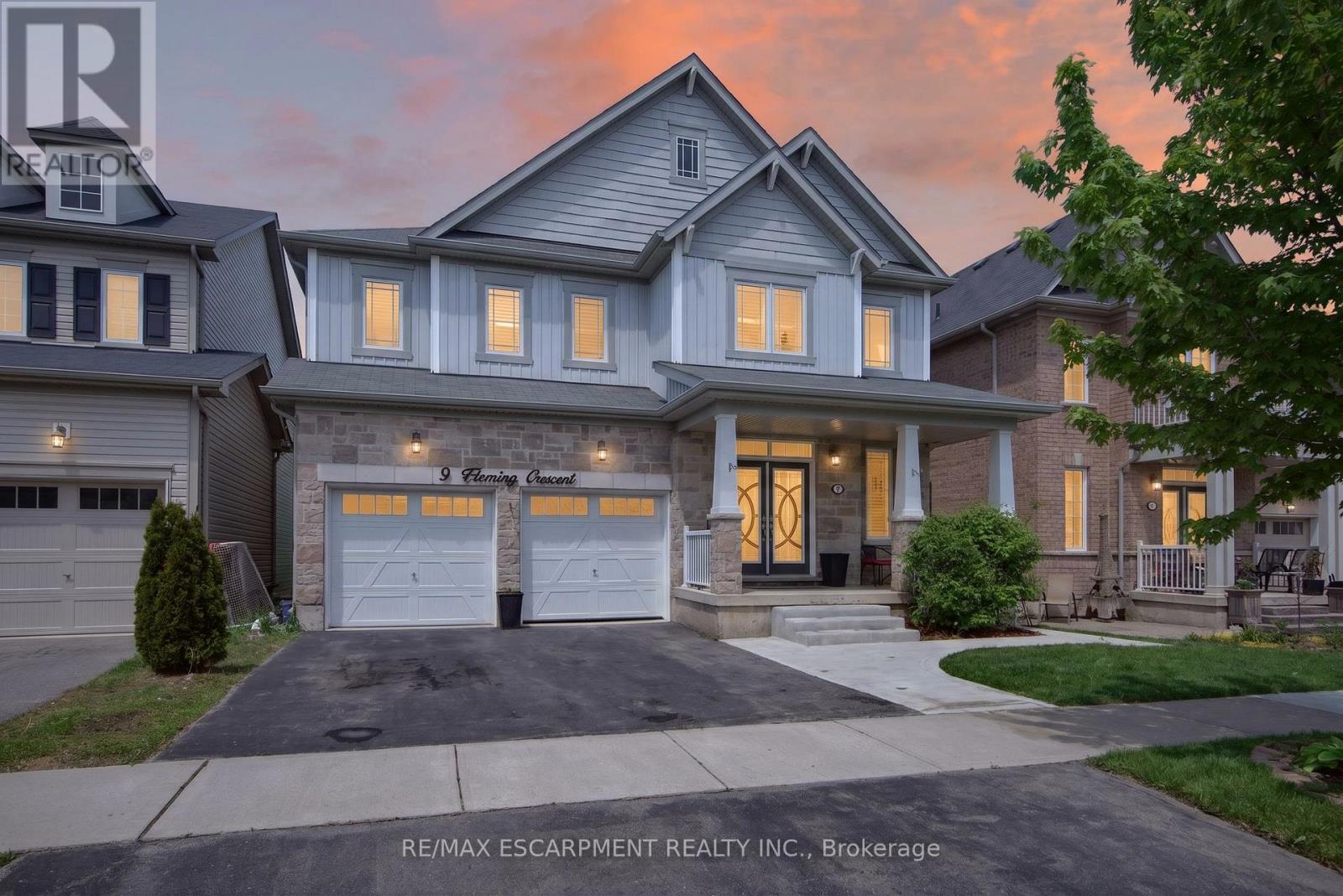 9 FLEMING CRESCENT, Haldimand, Ontario