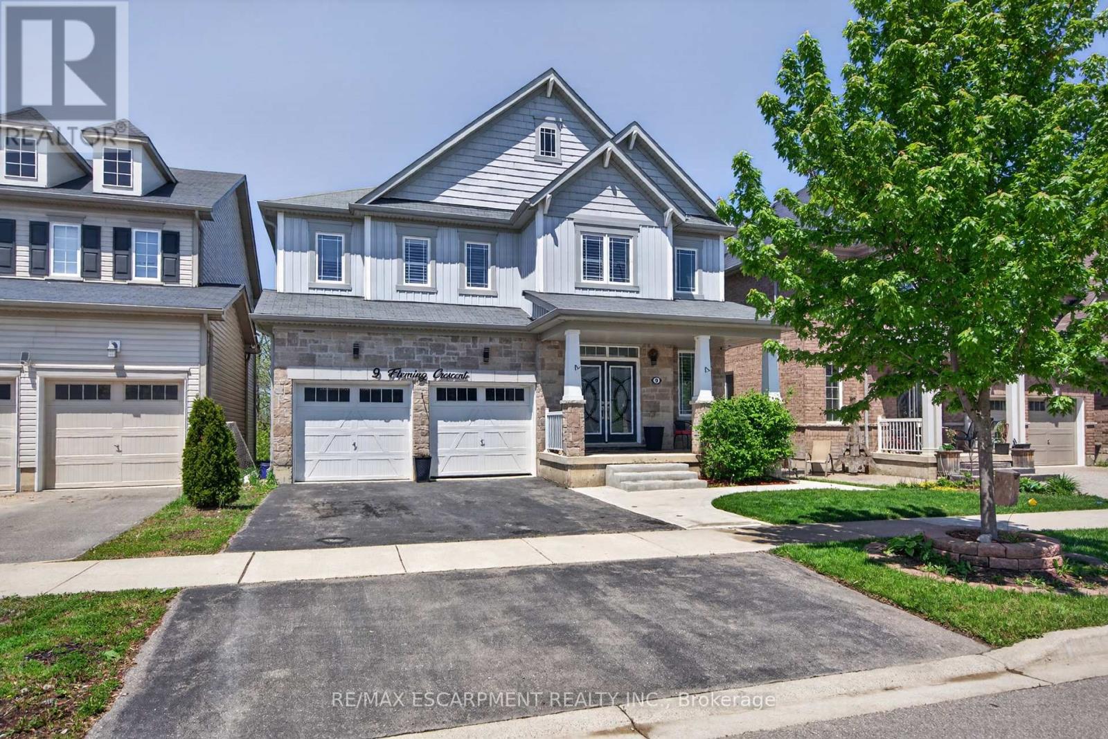 9 Fleming Crescent, Haldimand, Ontario  N3W 0C4 - Photo 2 - X13212610