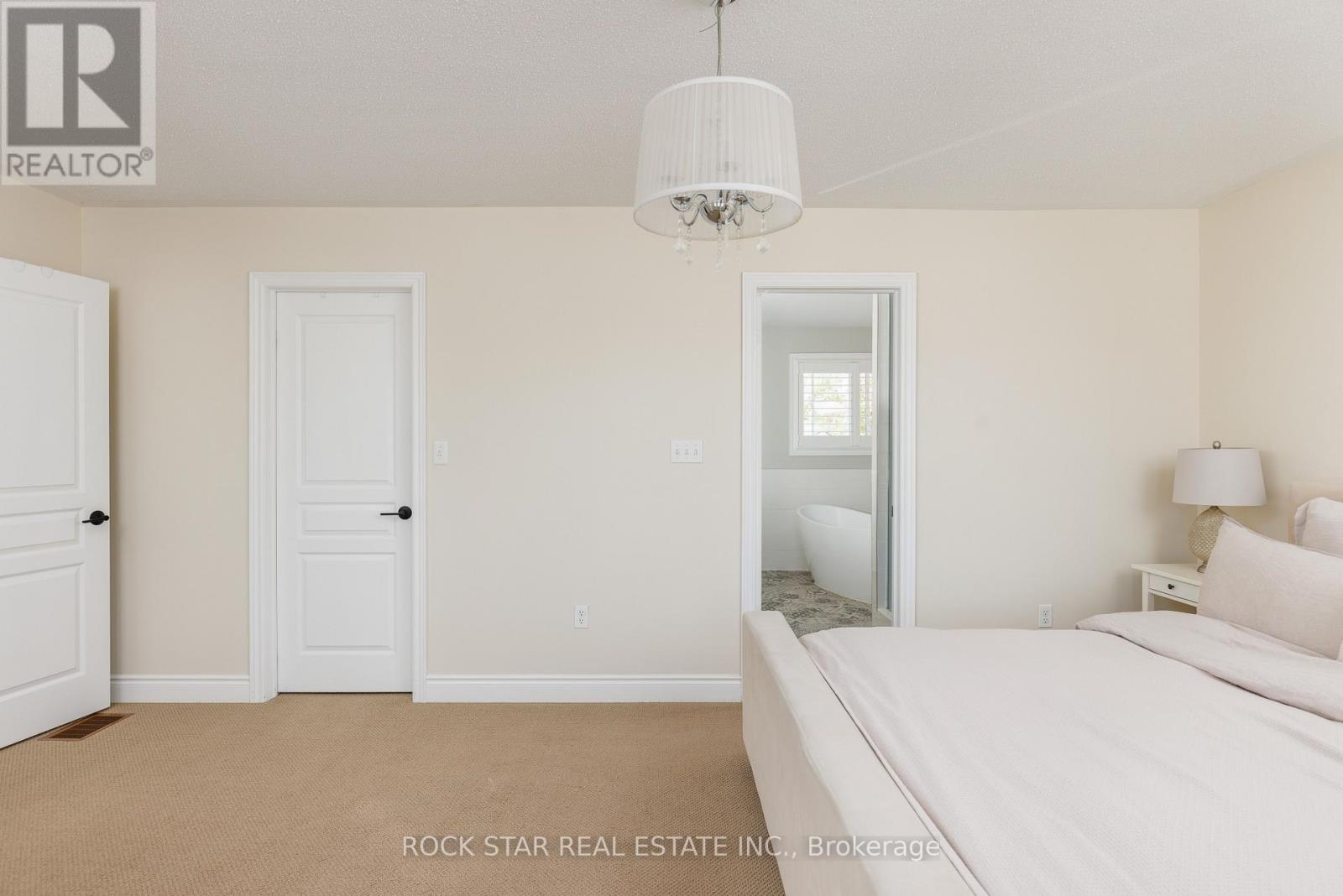 2277 Blue Oak Circle, Oakville, Ontario  L6M 5J4 - Photo 25 - W13212170