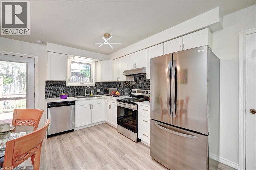 92 Pinemeadow Crescent, Waterloo, Ontario  N2T 1A7 - Photo 14 - 40834313
