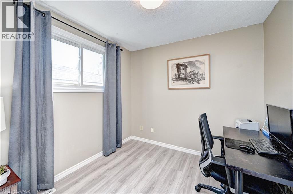 92 Pinemeadow Crescent, Waterloo, Ontario  N2T 1A7 - Photo 32 - 40834313