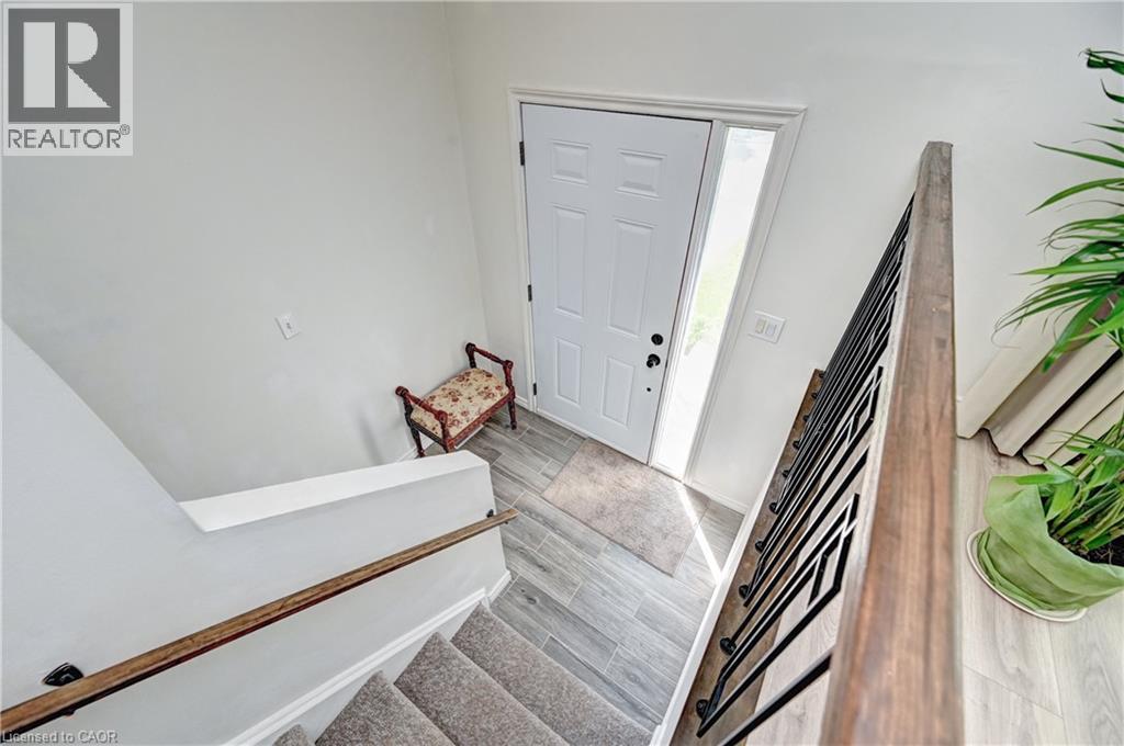 92 Pinemeadow Crescent, Waterloo, Ontario  N2T 1A7 - Photo 6 - 40834313