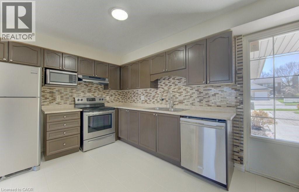90 Ralgreen Crescent, Kitchener, Ontario  N2M 1T9 - Photo 13 - 40830104