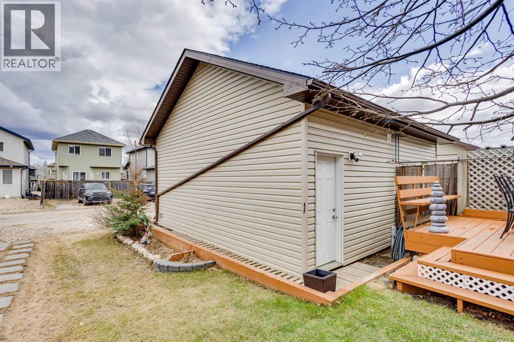12, 401 Sparrow Hawk Drive, Fort Mcmurray, Alberta  T9K 2Y2 - Photo 33 - A2313809
