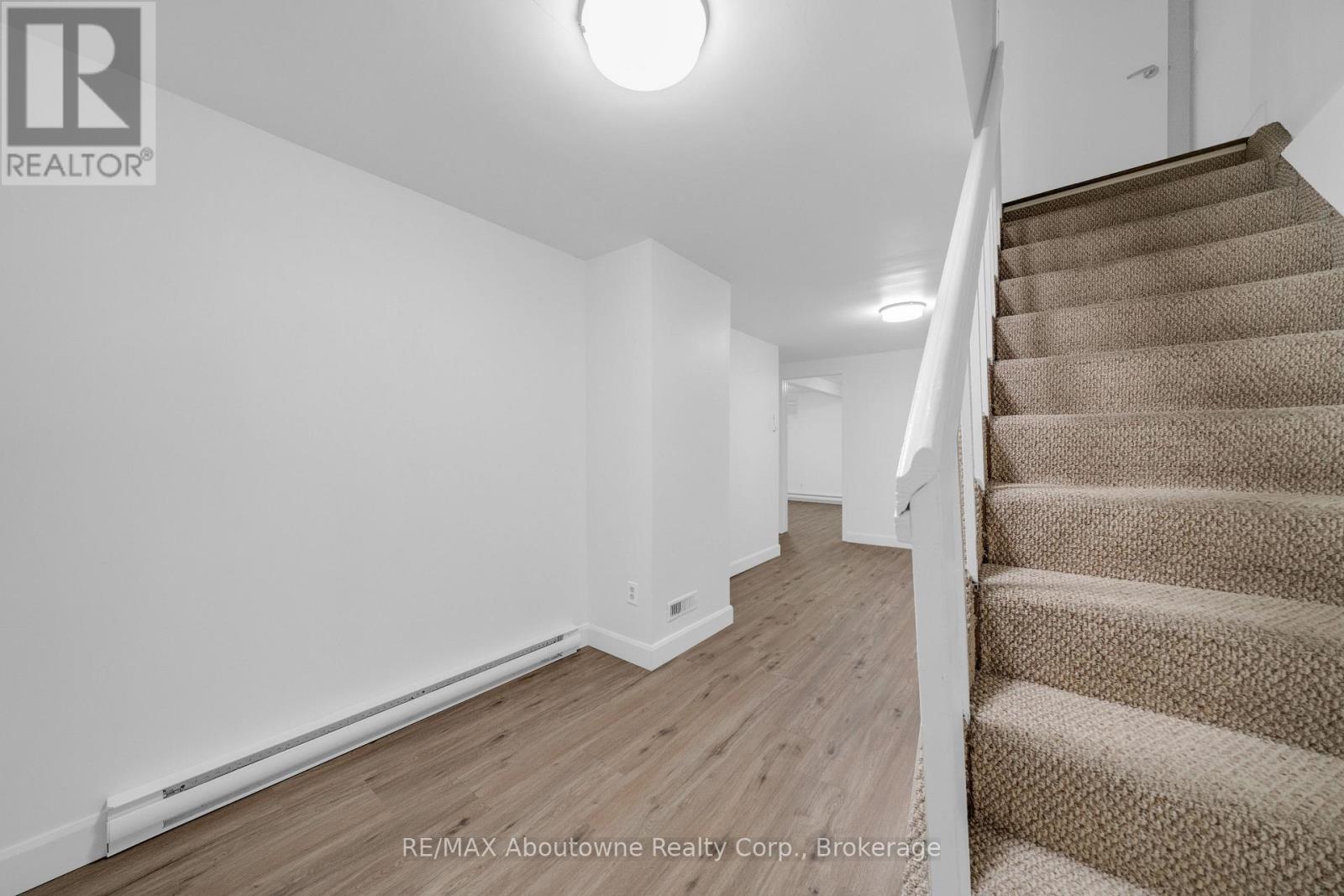 35 - 1270 Gainsborough Drive, Oakville, Ontario  M9A 0E1 - Photo 16 - W13212796