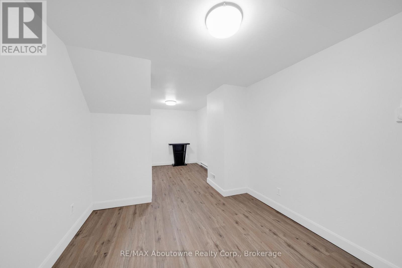 35 - 1270 Gainsborough Drive, Oakville, Ontario  M9A 0E1 - Photo 17 - W13212796