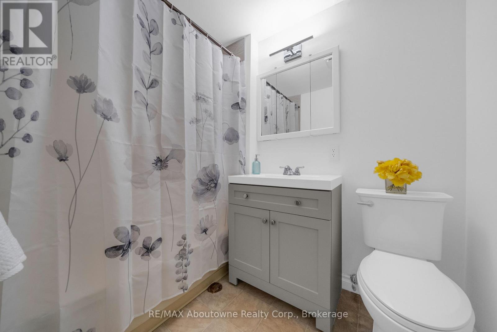 35 - 1270 Gainsborough Drive, Oakville, Ontario  M9A 0E1 - Photo 22 - W13212796