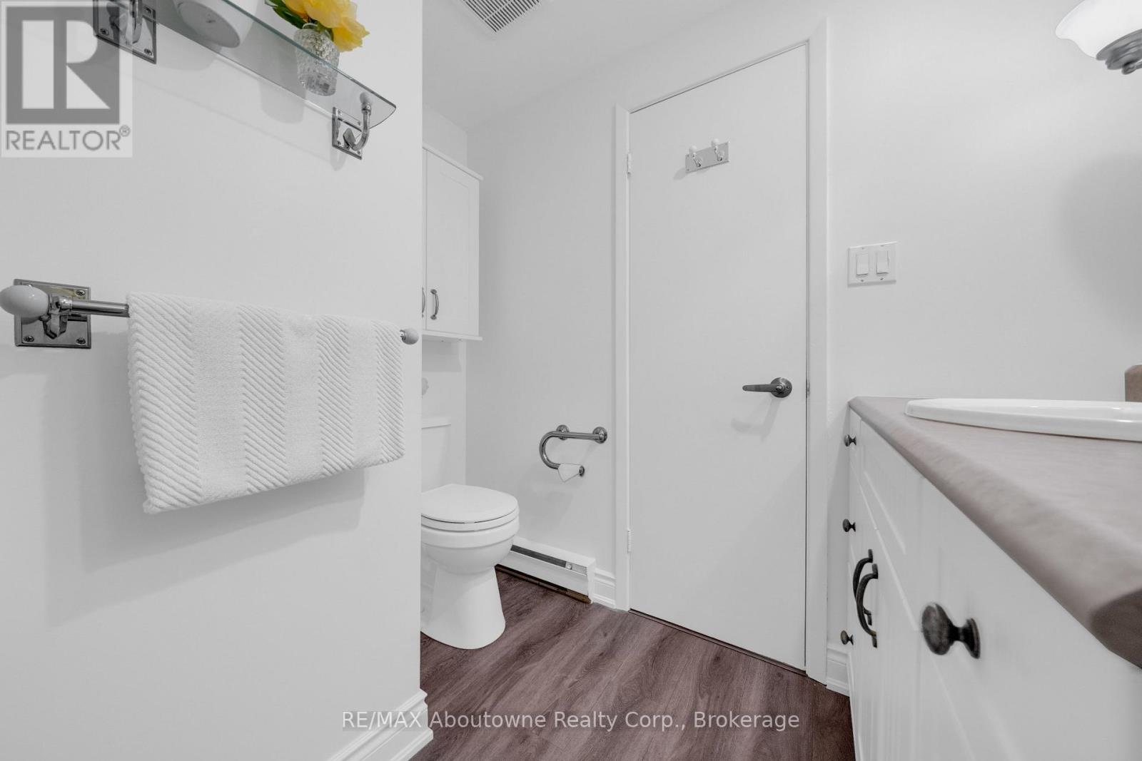 35 - 1270 Gainsborough Drive, Oakville, Ontario  M9A 0E1 - Photo 32 - W13212796