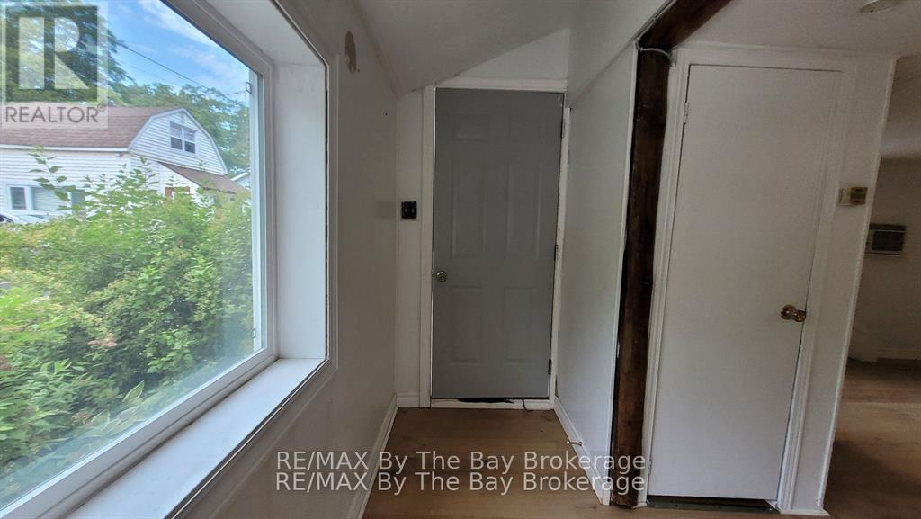 23 Glen Street, Wasaga Beach, Ontario  L9Z 2K5 - Photo 10 - S13212764