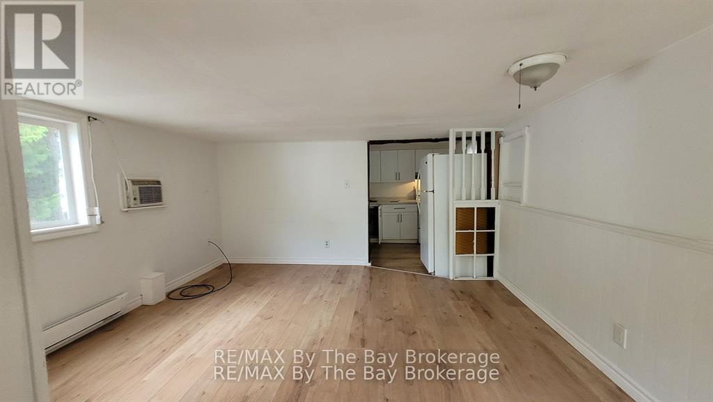 23 Glen Street, Wasaga Beach, Ontario  L9Z 2K5 - Photo 14 - S13212764