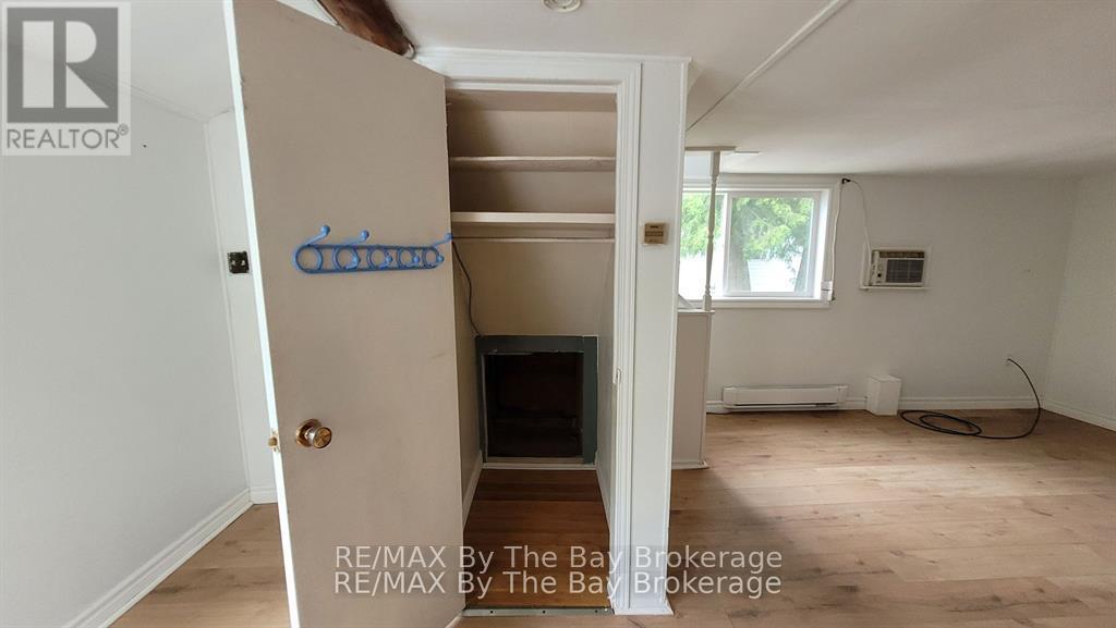 23 Glen Street, Wasaga Beach, Ontario  L9Z 2K5 - Photo 15 - S13212764