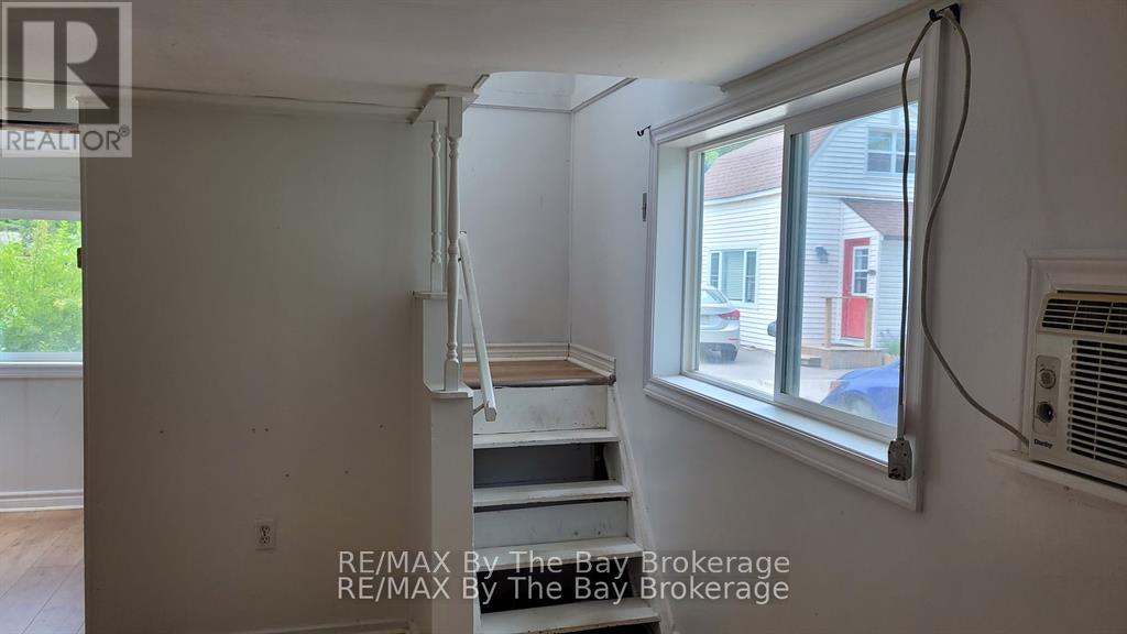 23 Glen Street, Wasaga Beach, Ontario  L9Z 2K5 - Photo 17 - S13212764