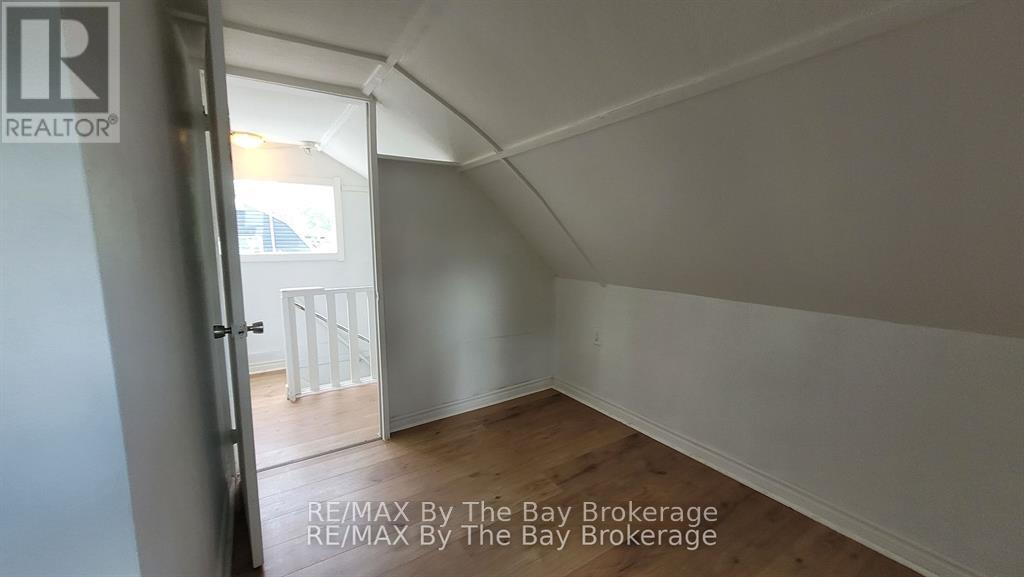 23 Glen Street, Wasaga Beach, Ontario  L9Z 2K5 - Photo 22 - S13212764