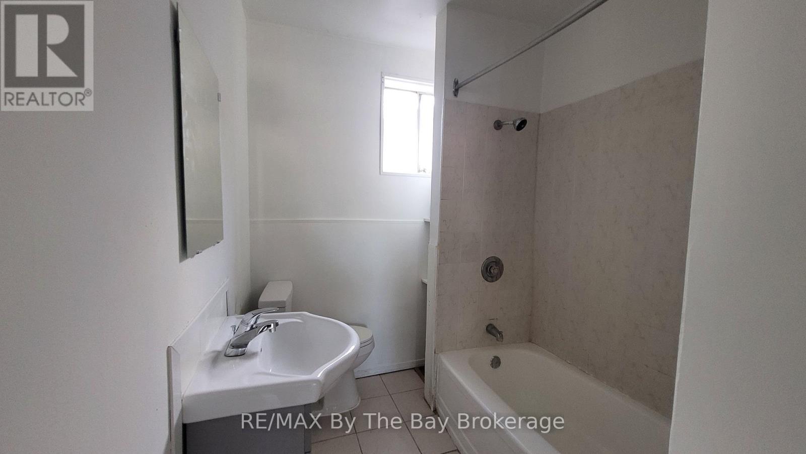 B12 - 280 River Road E, Wasaga Beach, Ontario  L9Z 2L7 - Photo 18 - S13212766