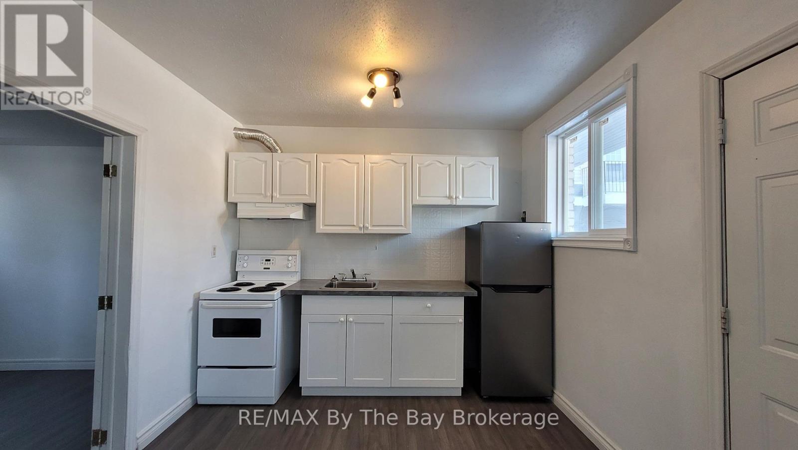 B12 - 280 River Road E, Wasaga Beach, Ontario  L9Z 2L7 - Photo 9 - S13212766