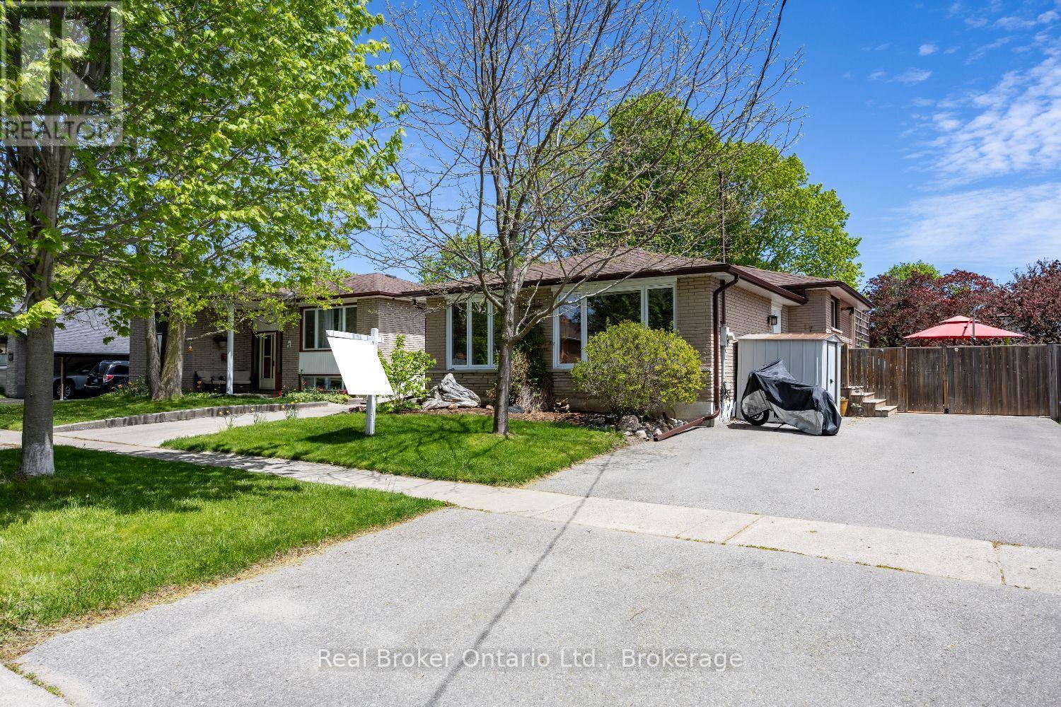17 Strike Avenue, Clarington, Ontario  L1C 1K2 - Photo 4 - E13212726