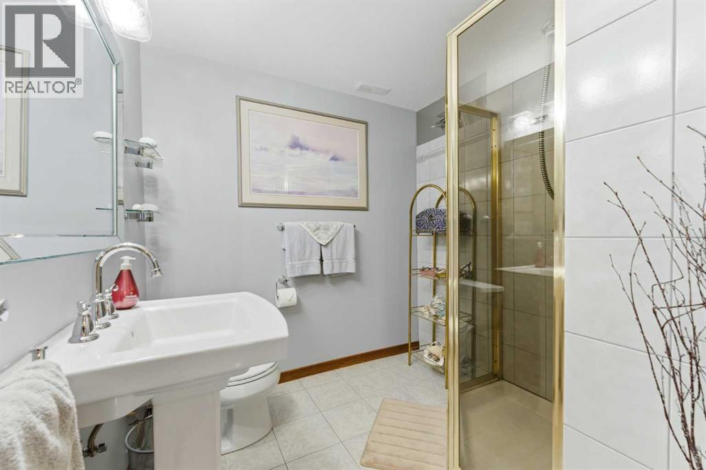 228 Cantrell Place Sw, Calgary, Alberta  T2W 1X3 - Photo 37 - A2291476