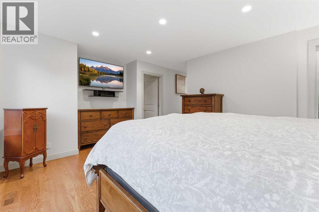 228 Cantrell Place Sw, Calgary, Alberta  T2W 1X3 - Photo 19 - A2291476