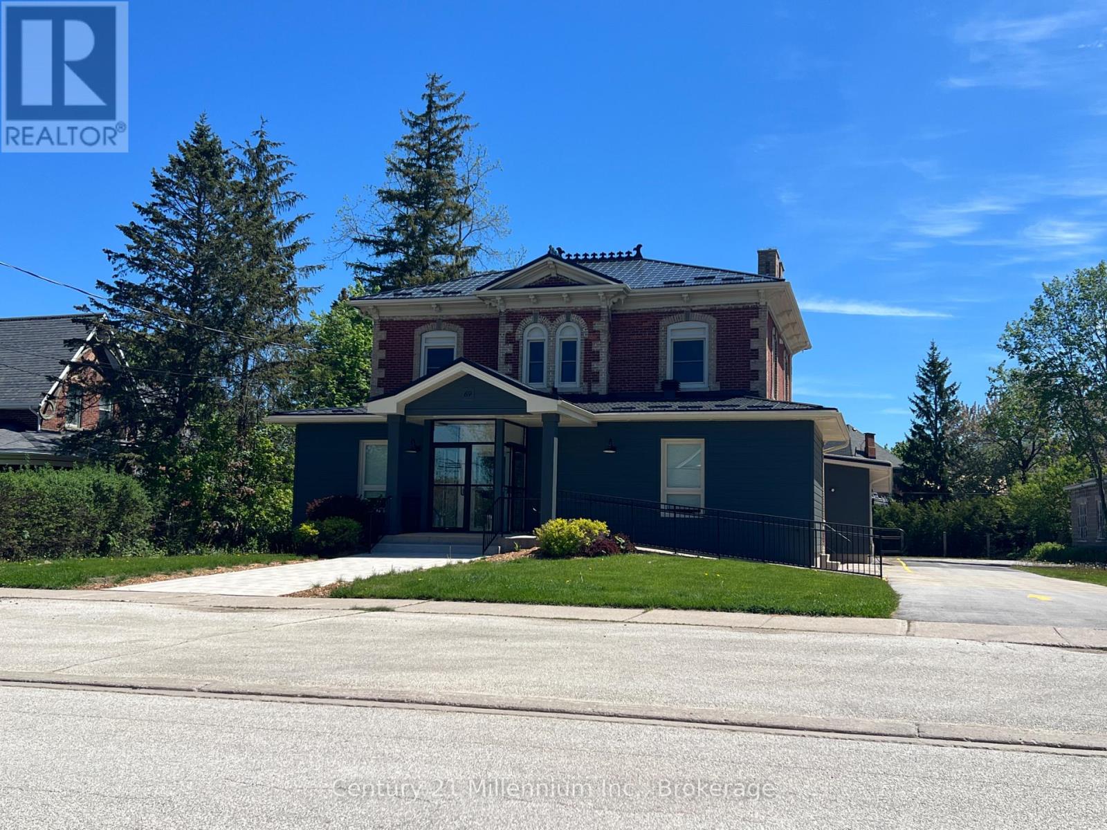 1---69-DENMARK-STREET, Meaford