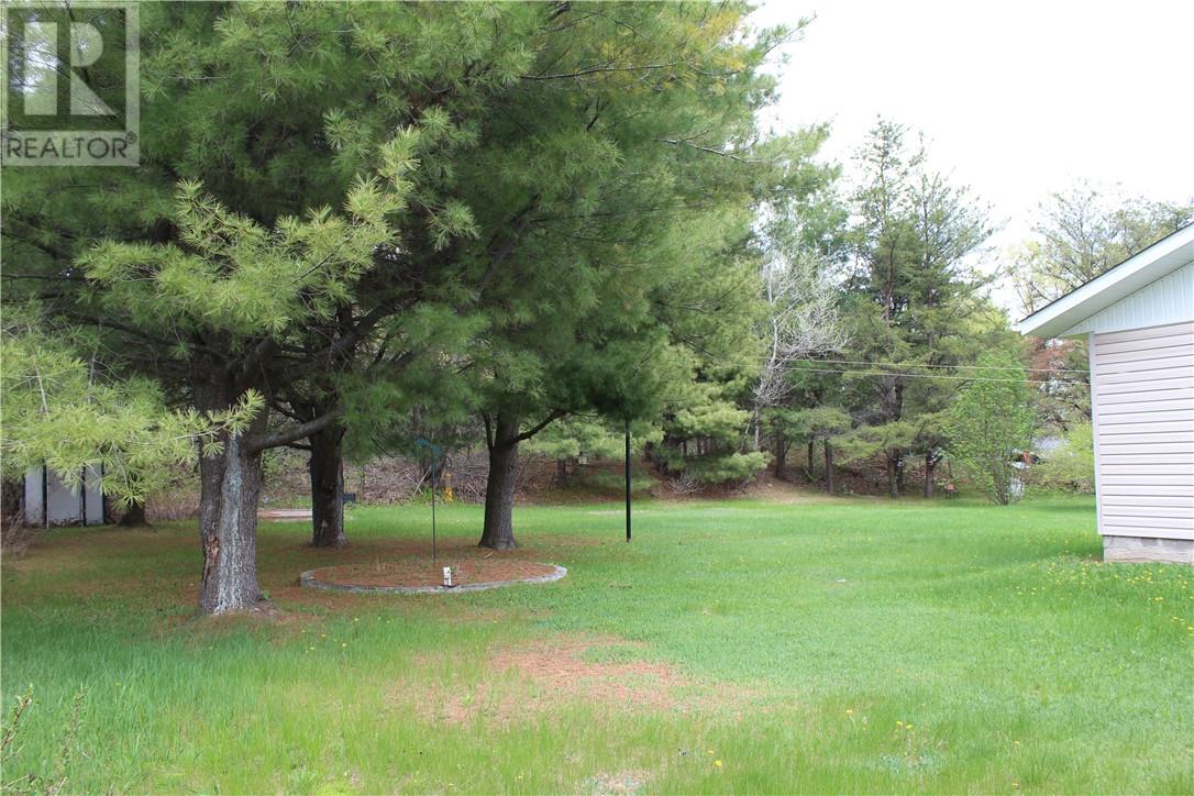 76 Colette, Hanmer, Ontario  P3P 1K2 - Photo 3 - 2128147