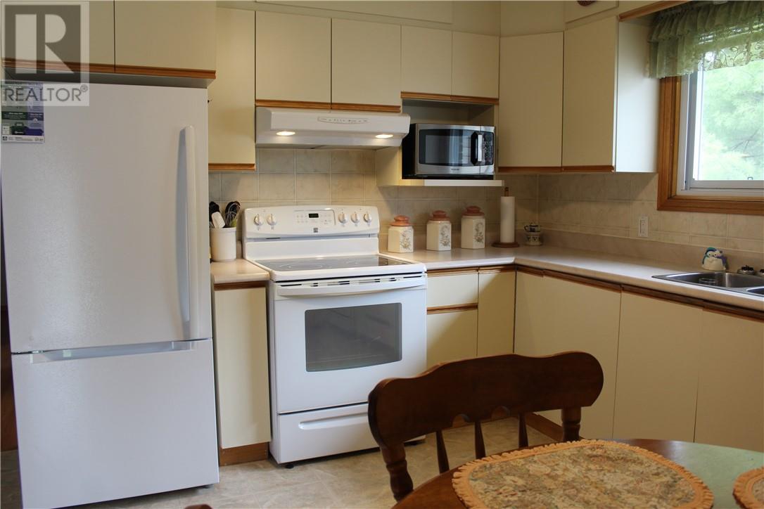 76 Colette, Hanmer, Ontario  P3P 1K2 - Photo 5 - 2128147