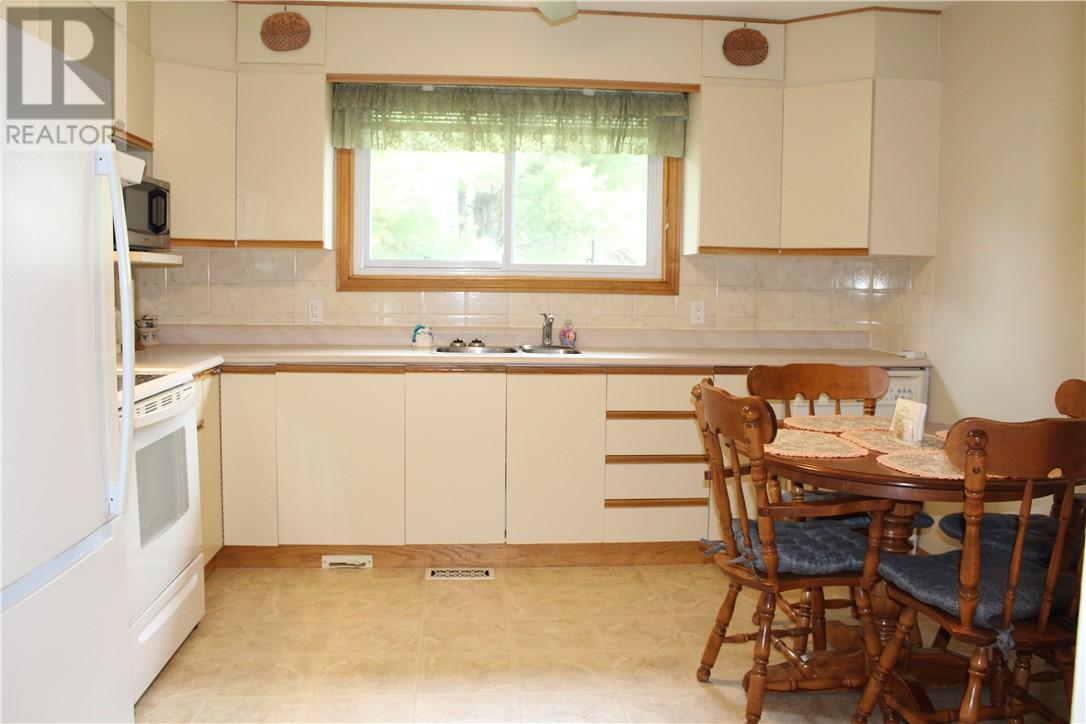 76 Colette, Hanmer, Ontario  P3P 1K2 - Photo 6 - 2128147