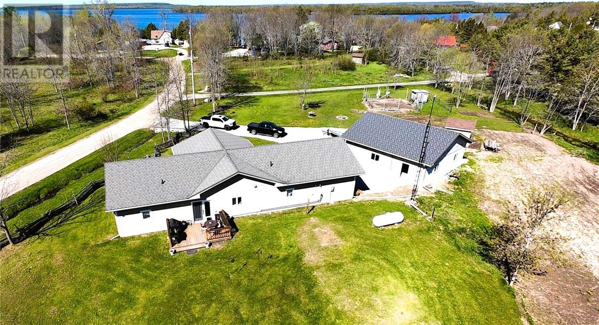 14 Maplewood Trail, Kagawong, Ontario P0P 1J0 - Photo 10 - 2128119