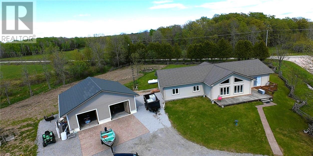 14 Maplewood Trail, Kagawong, Ontario P0P 1J0 - Photo 2 - 2128119