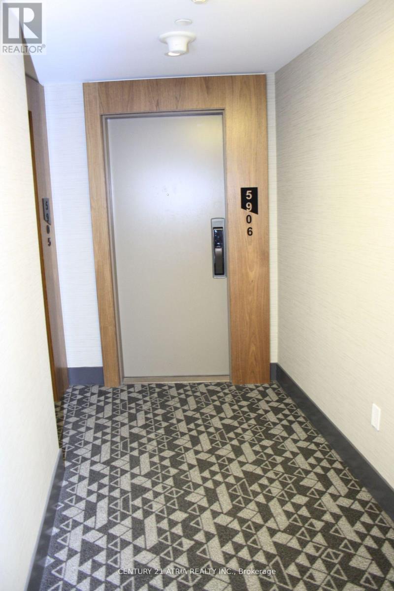 5906 - 10 York Street, Toronto, Ontario  M5J 2Z2 - Photo 2 - C13212776