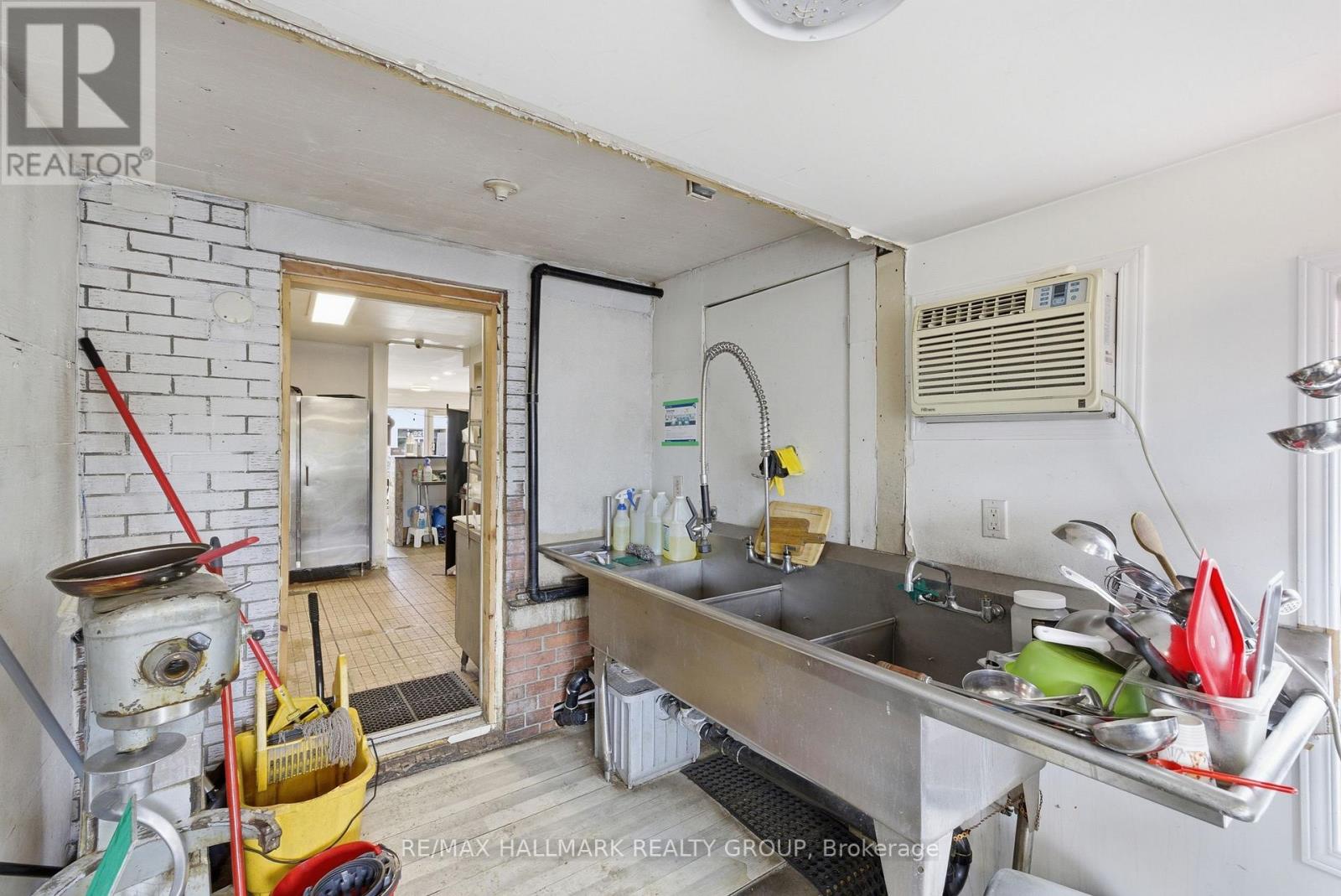 912 St Laurent Boulevard S, Ottawa, Ontario K1K 3B3 - Photo 26 - X13212882